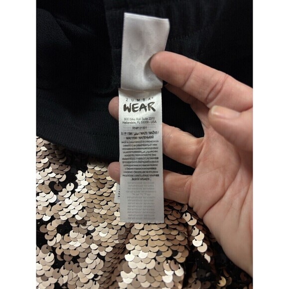 NWT Zumba Glitz + Glam Capri Sweatpants Black Bronze Gold Metallic Spicy Small - Picture 8 of 16